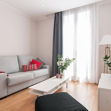Pelayo Deluxe Apartments Barselona Oda fotoğraf