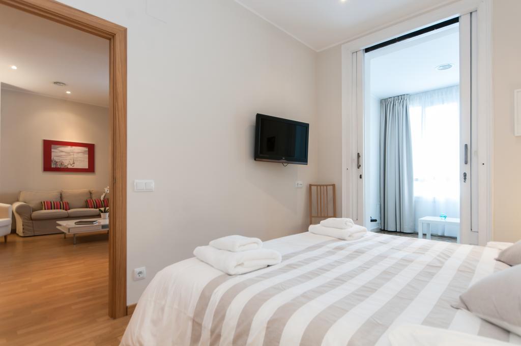 Pelayo Deluxe Apartments Barselona Oda fotoğraf