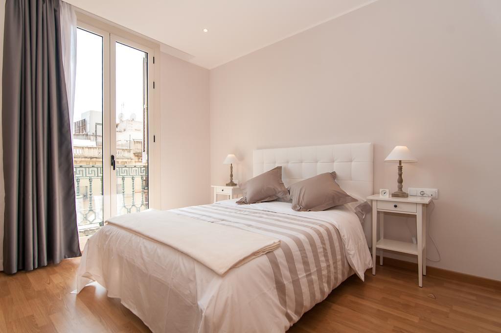 Pelayo Deluxe Apartments Barselona Oda fotoğraf