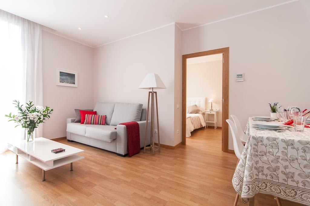 Pelayo Deluxe Apartments Barselona Oda fotoğraf