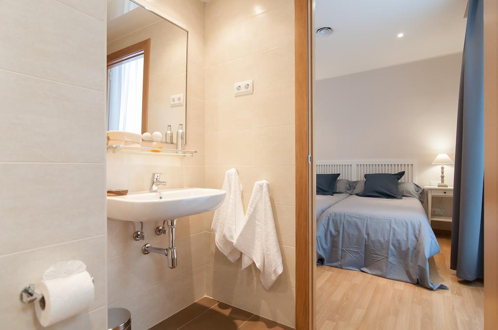 Pelayo Deluxe Apartments Barselona Oda fotoğraf